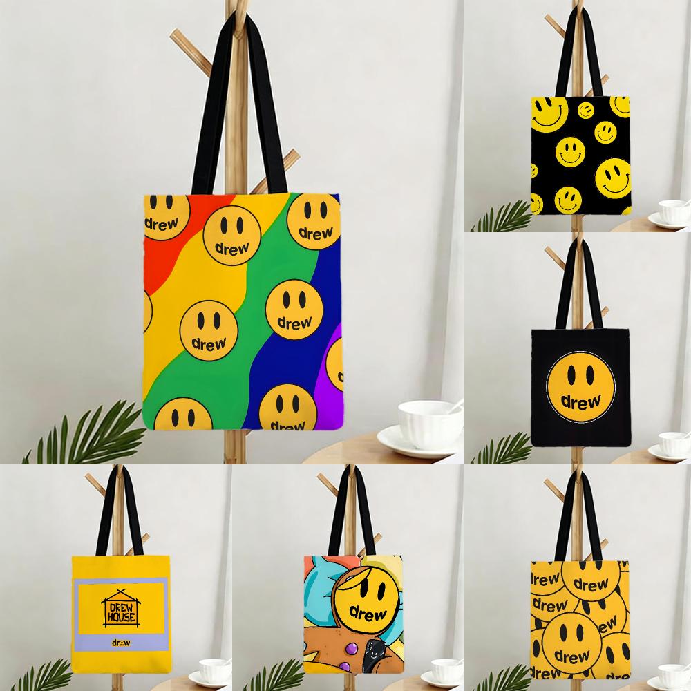 brand streetwear D-Drew House  - đánh giá và giá Streetwear Brand Bag
