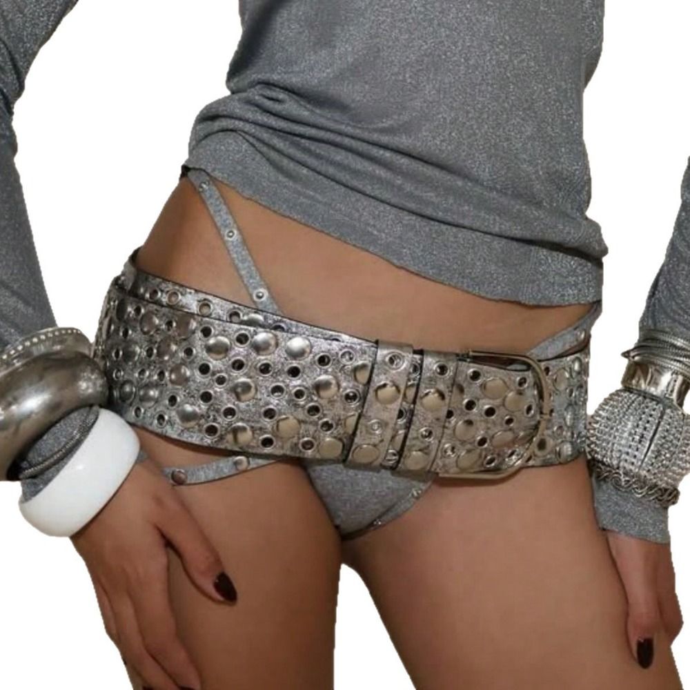 Punk Hollow Eyelet Rivet Belt  - đánh giá và giá Streetwear Brand Belts